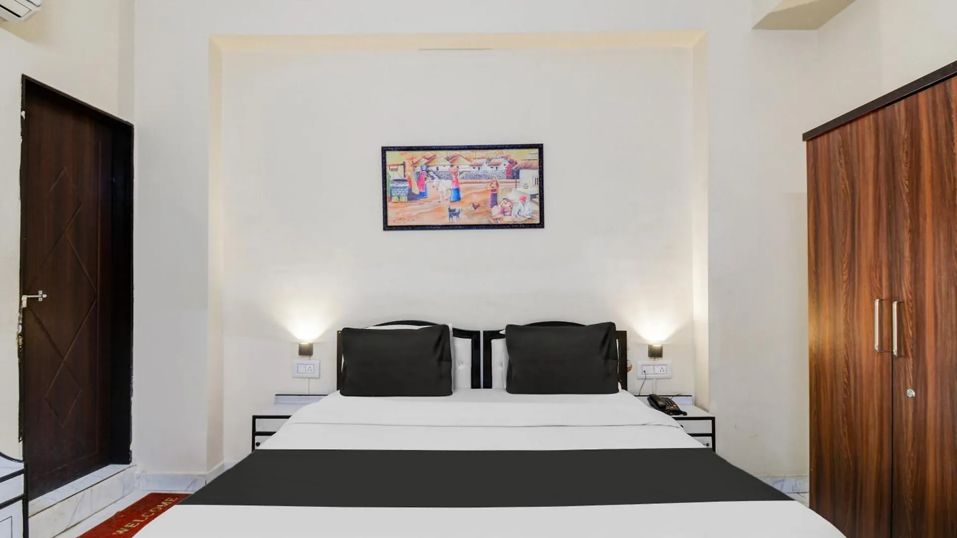 Hotel O Mahaveer Tower Udaipur