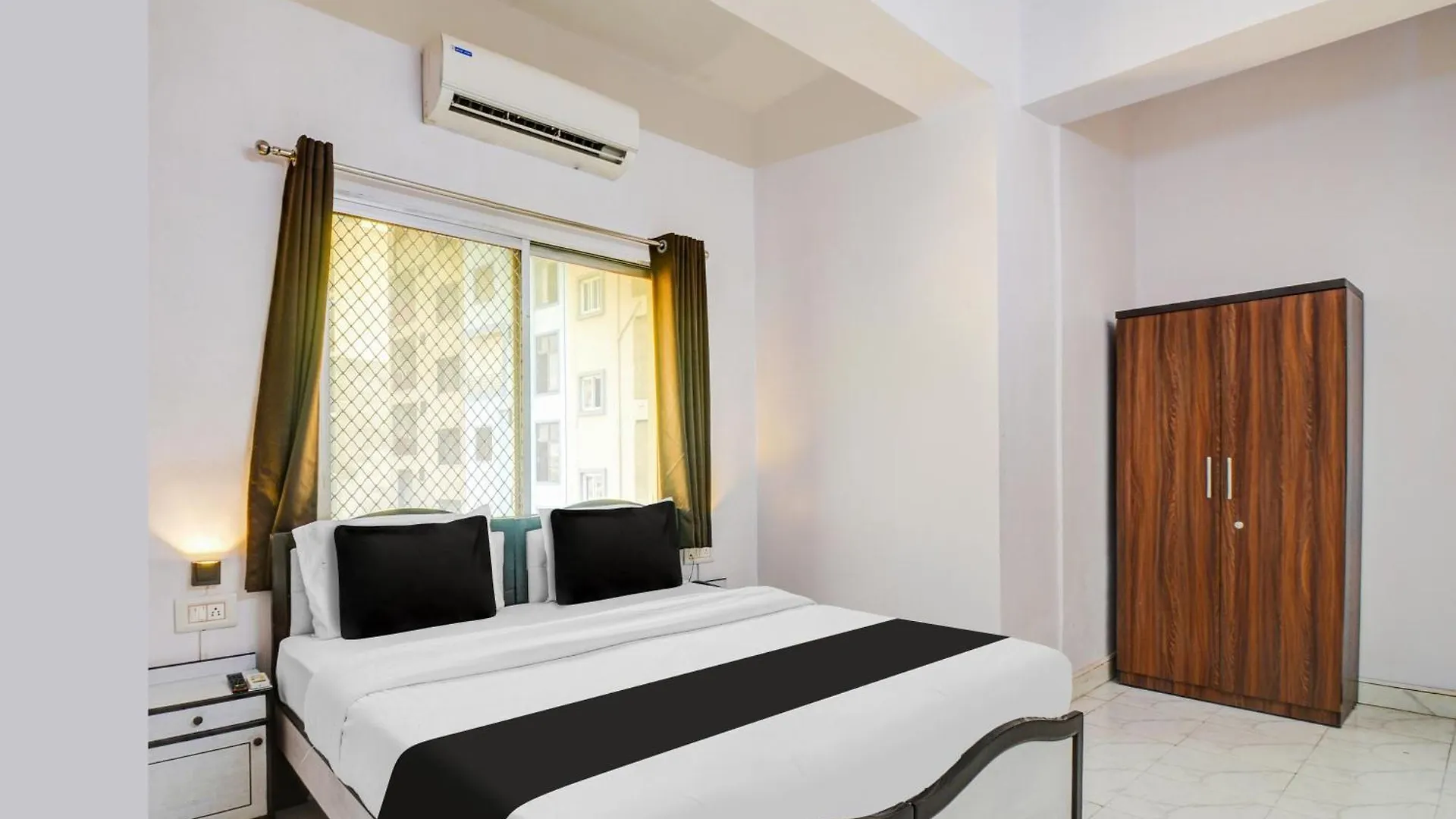 Hotel O Mahaveer Tower Udaipur