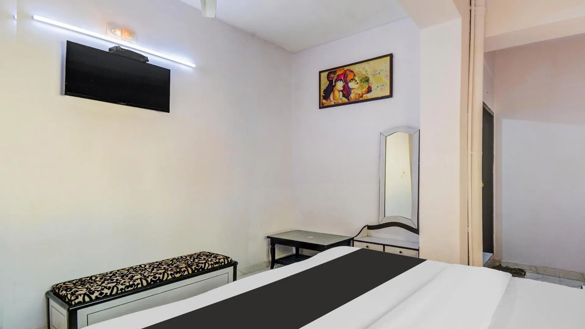 ***  Hotel O Mahaveer Tower Udaipur India